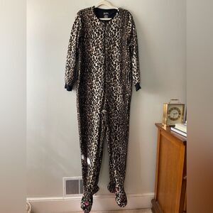 Nick & Nora Adult Fleece Footie Pajamas Leopard Print Cat Feet Size Large Ladies